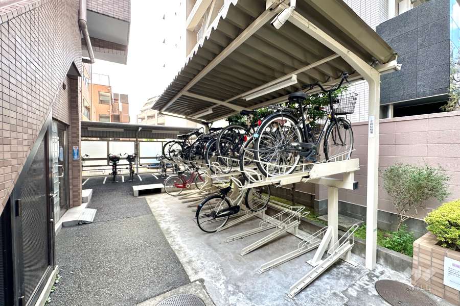 駐輪場（屋根付き）