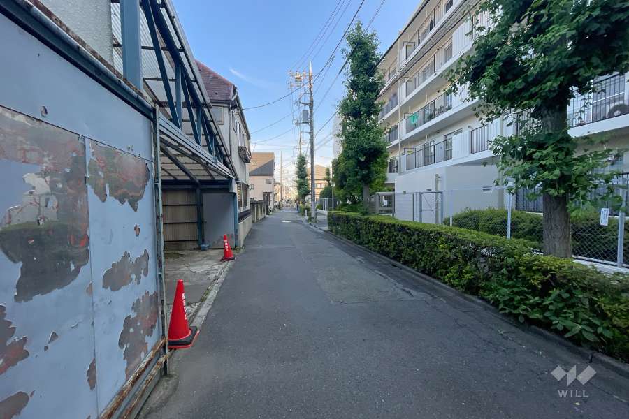 敷地東側の前面道路　