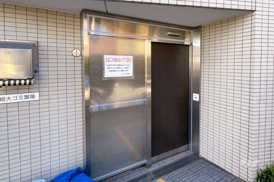 駐輪場の出入り口
