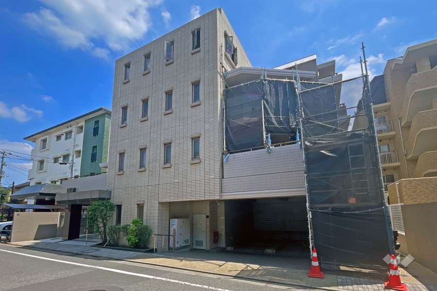 コスモ小竹向原アーバンフォルムの外観（北西側から）