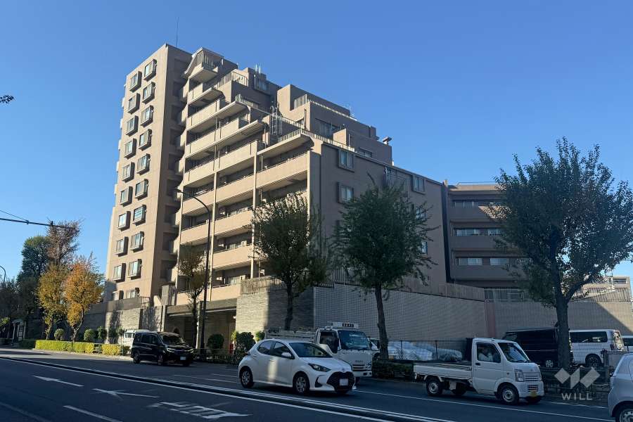 コスモ小竹向原ガーデンフォルムの外観（南東側から）