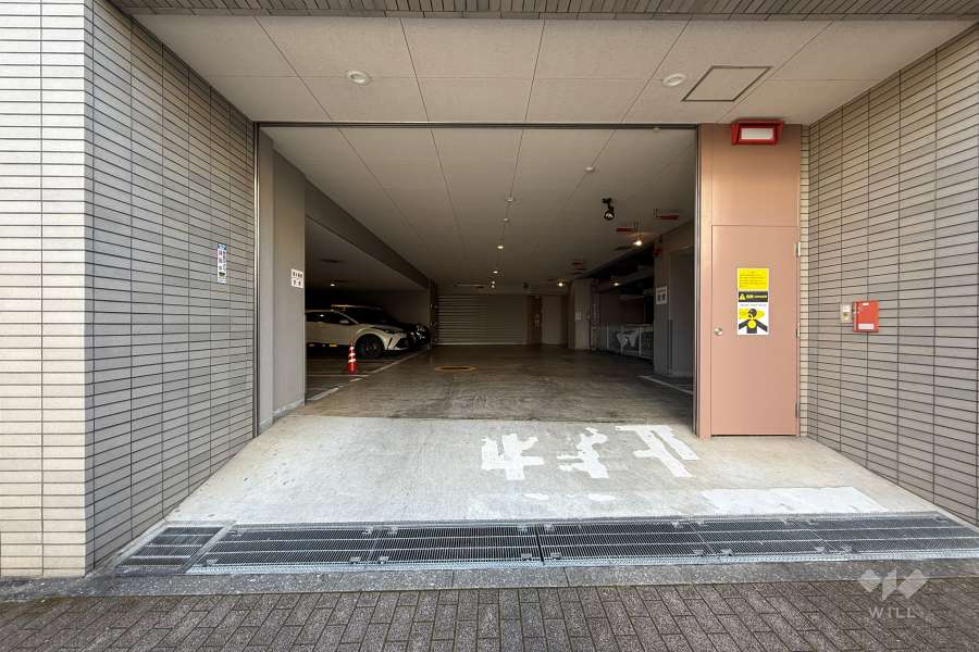 駐車場の出入り口