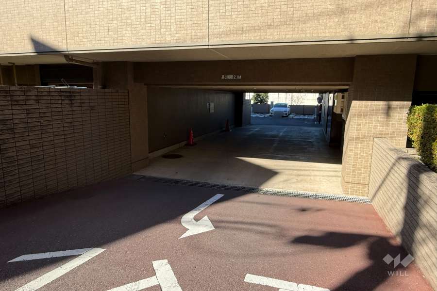 駐車場の出入り口