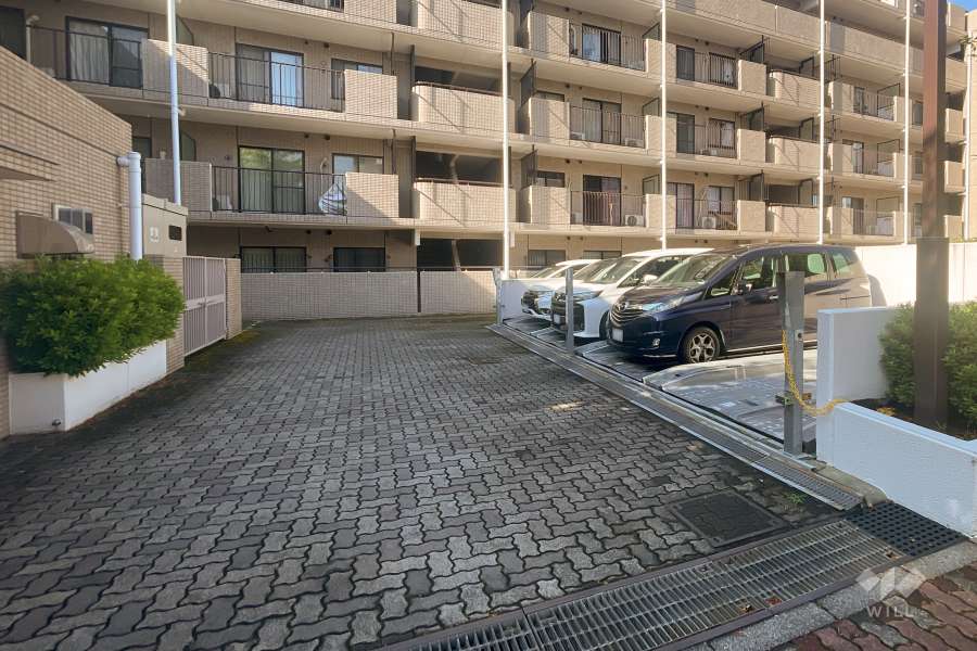 敷地内駐車場（屋外機械式）