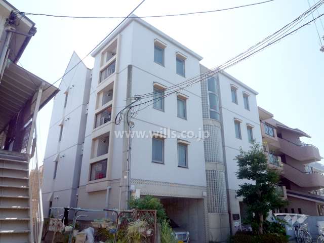 ロイヤルメゾン園田3の外観（南東側から）