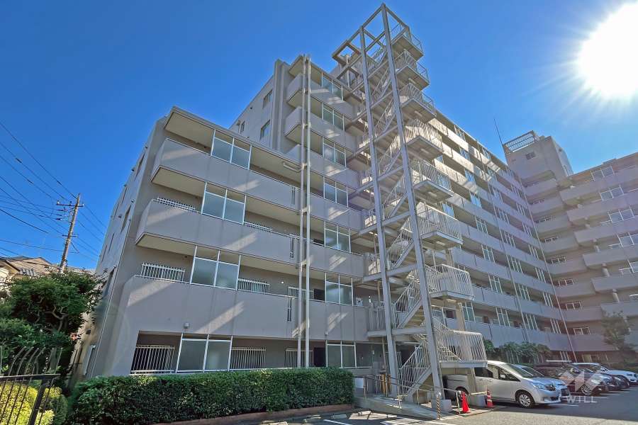 東急ドエルアルス成増の外観（北側から）