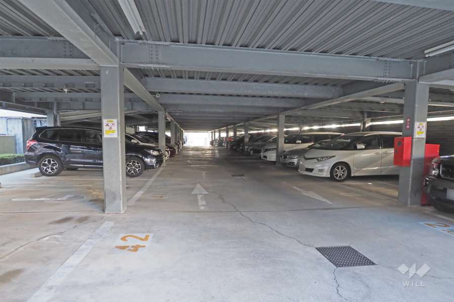 敷地内駐車場（屋内平面式）