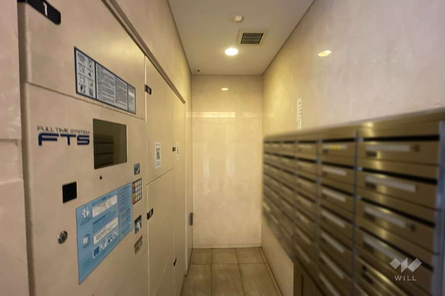 共用ポストと宅配ボックス