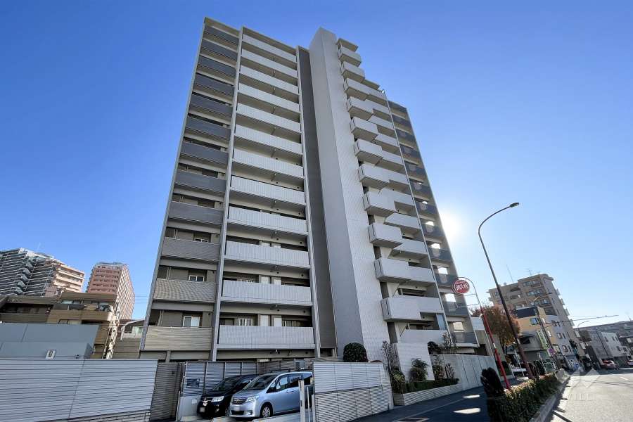 コスモ板橋小豆沢の外観（北東側から）