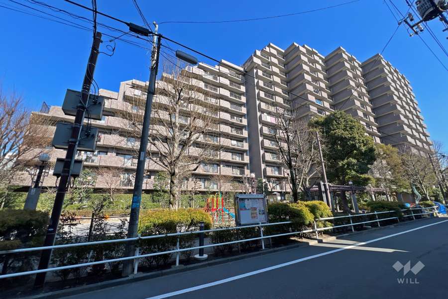 パークハイツ小豆沢の外観（西側から）