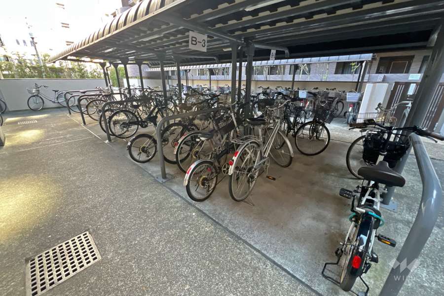 屋外駐輪場