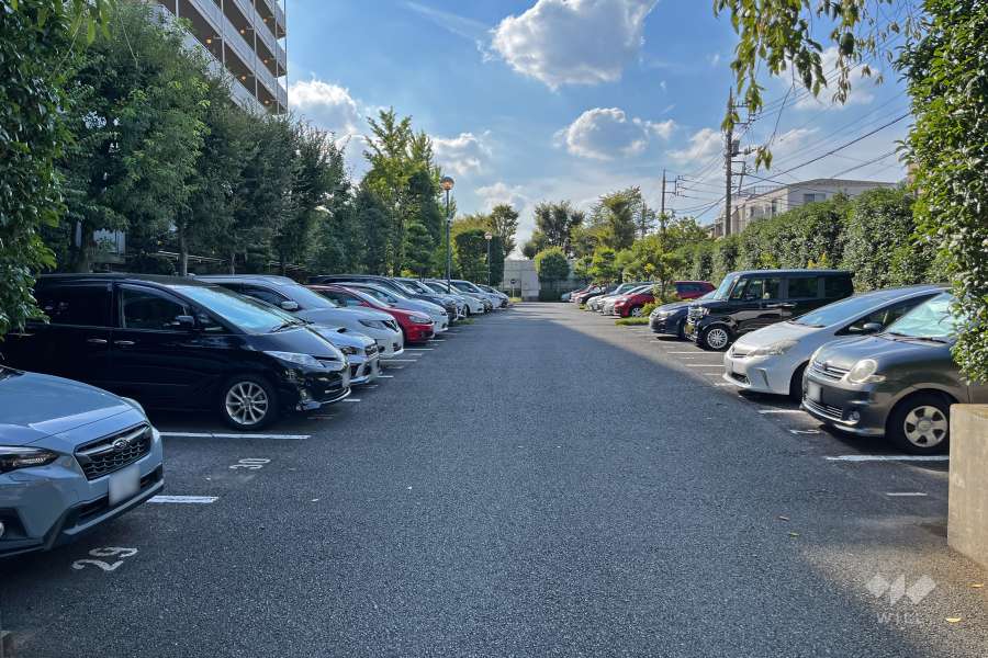 敷地内駐車場（屋外平面式）