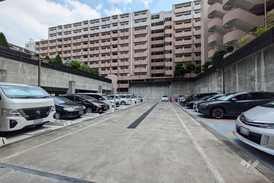 敷地内駐車場（屋外平面式）