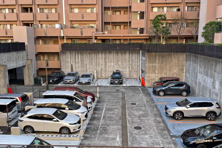 敷地内駐車場（屋外機械式）