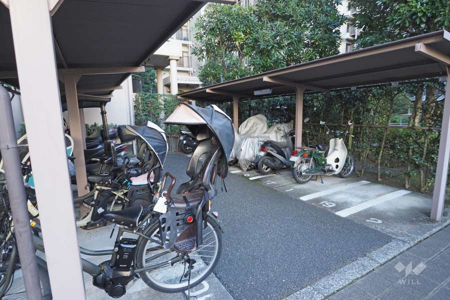 駐輪場（屋根付き）