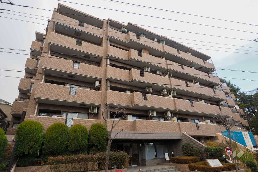 ライオンズマンション赤塚公園第２の外観（南東側から）