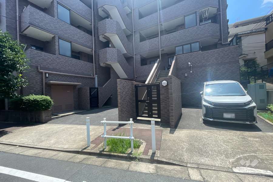 敷地内駐車場（屋外平面式）