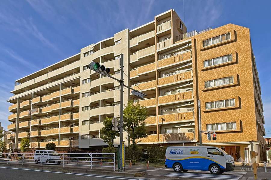 レーベンハイム志村プレノルガールの外観（南東側から）