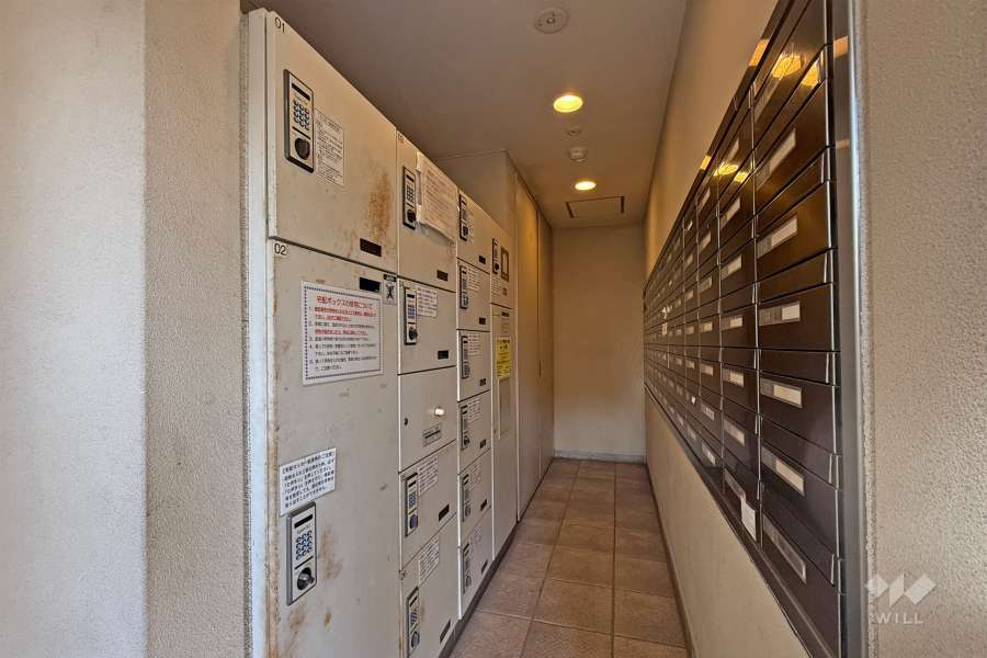 宅配ボックスと共用ポスト