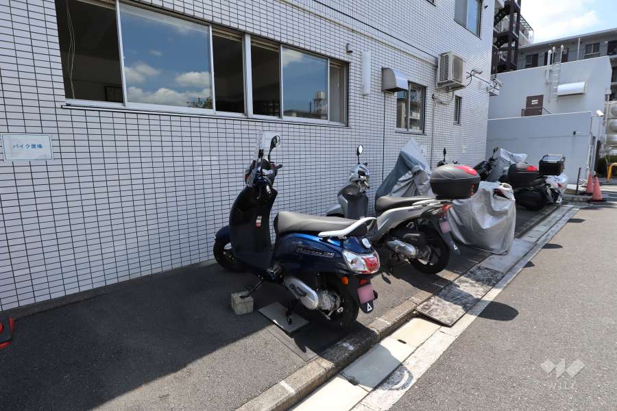 バイク置場