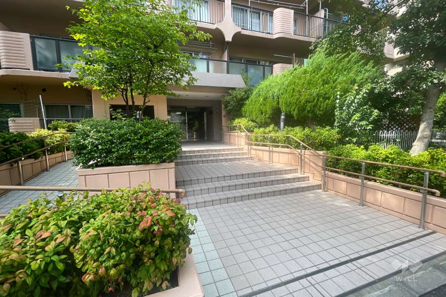 エントランスアプローチ