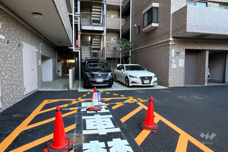 敷地内駐車場（屋外平面式）