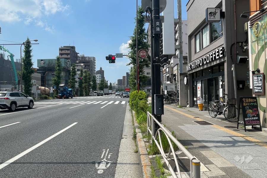 敷地南西側の前面道路