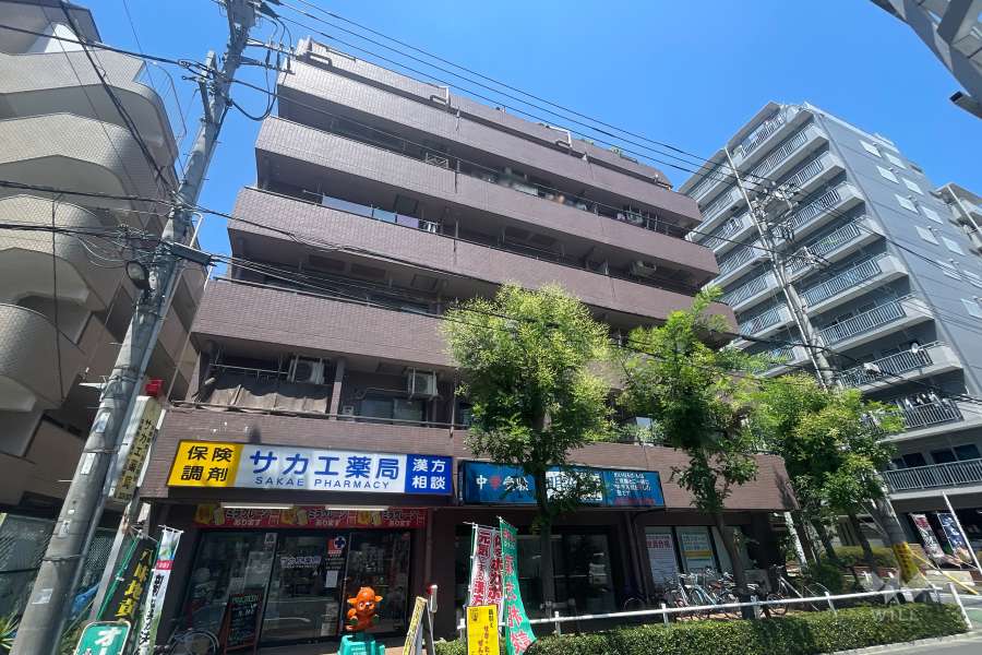 ソレイユ高島平1の外観（南東側から）