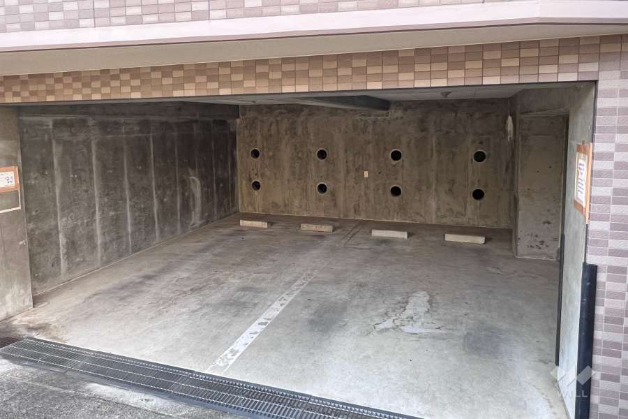 敷地内駐車場（屋内平面式）　