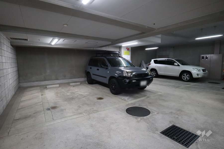 敷地内駐車場（屋内平面式）