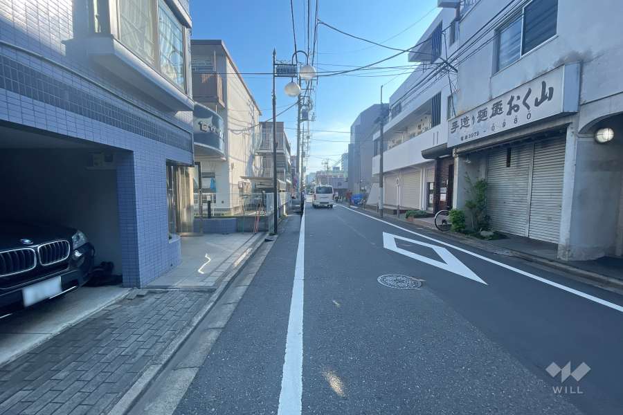 敷地南東側の前面道路　
