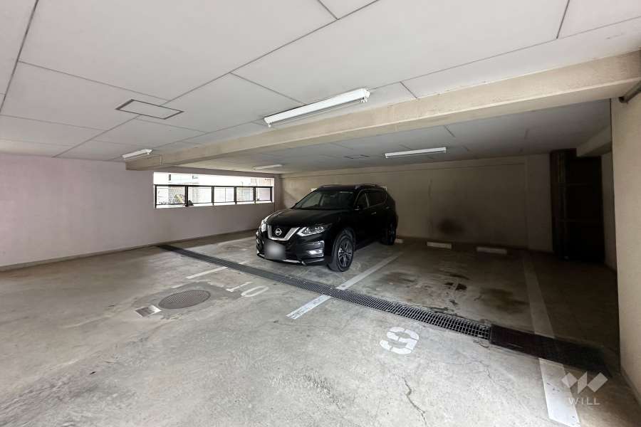 敷地内駐車場（屋内平面式）