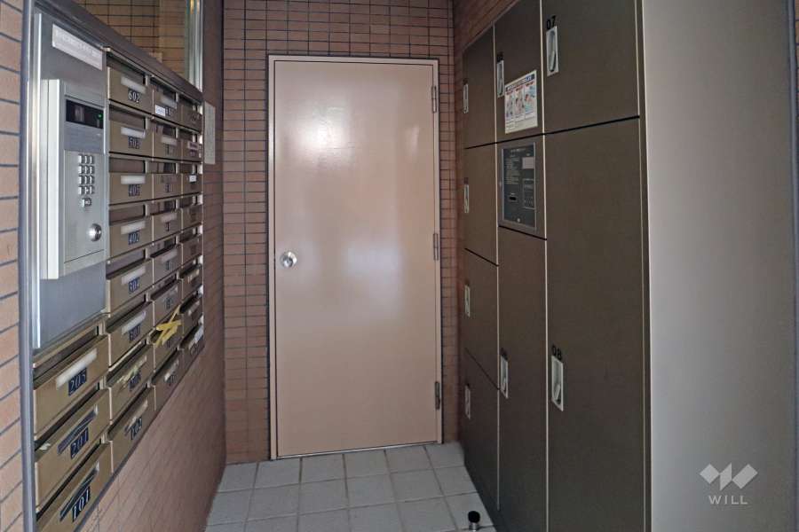 宅配ボックスと共用ポスト