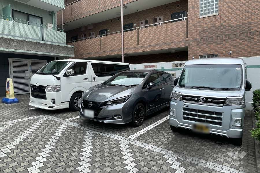 敷地内駐車場（屋外平面式）