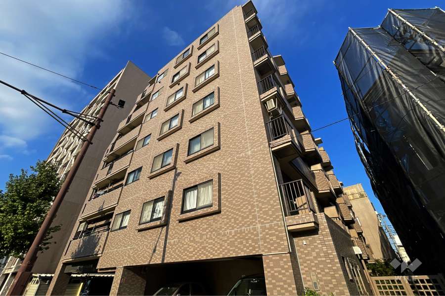 エバーグリーンパレス板橋の外観（南東側から）