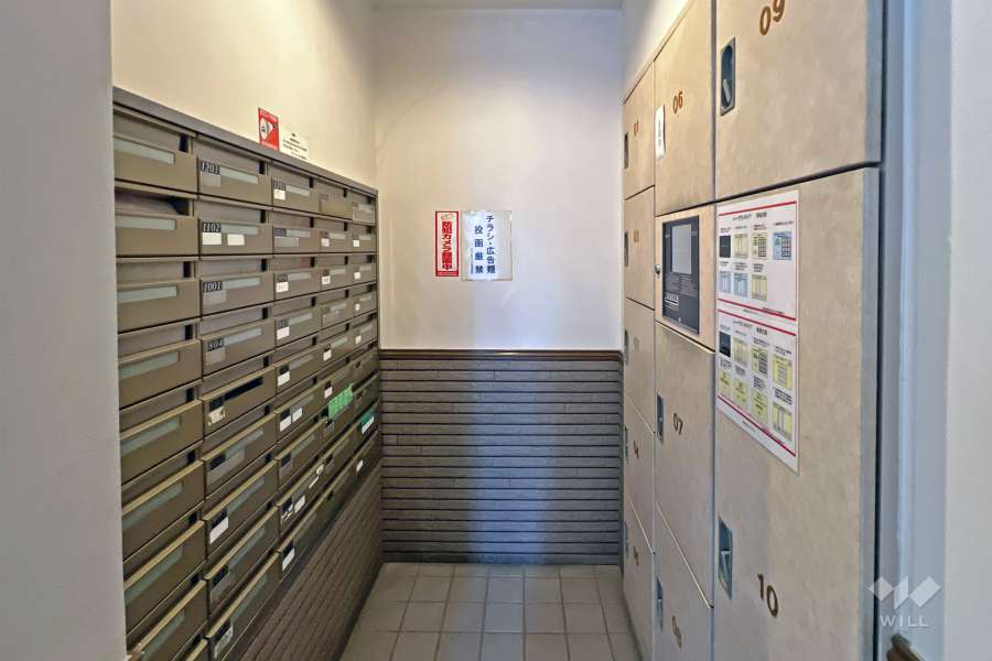 宅配ボックスと共用ポスト