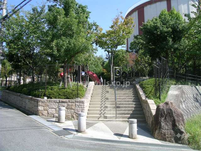 敷地の東側にある公園