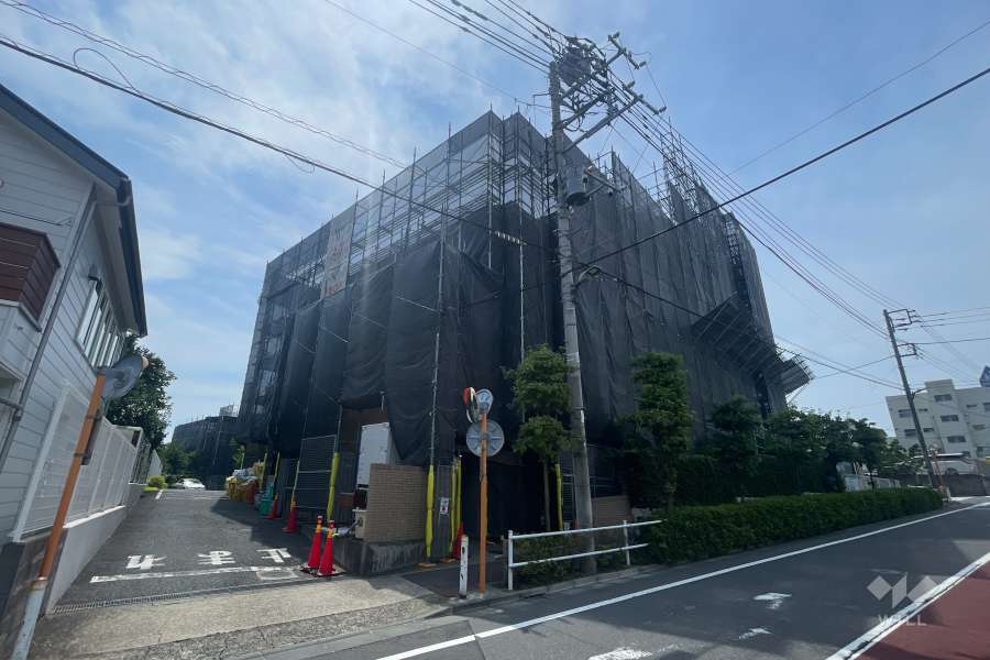 ヴェルレージュ板橋前野町の外観（北西側から）※大規模修繕工事中