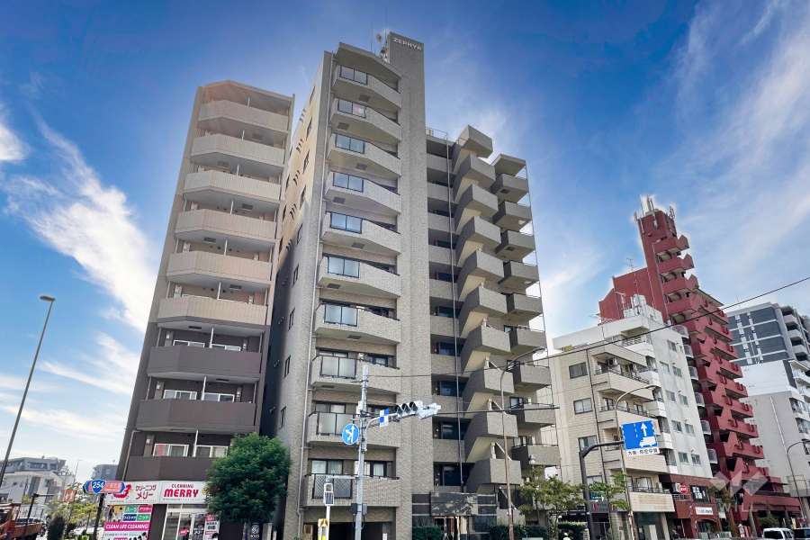 ゼファー大山ファムエールの外観（南東側から）