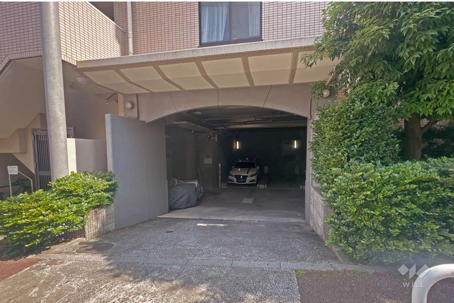 駐車場の出入り口・敷地内駐車場（屋内平面式）