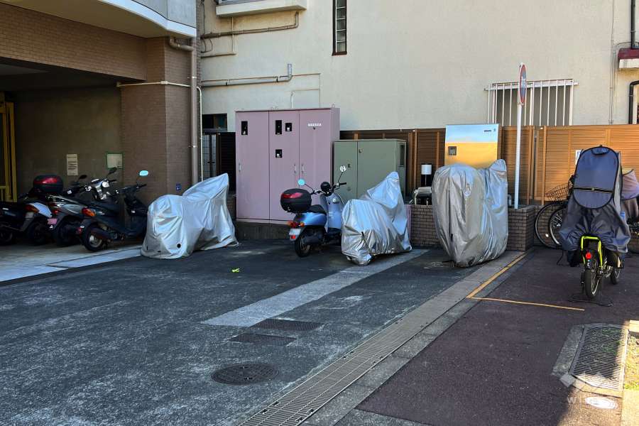 バイク置場