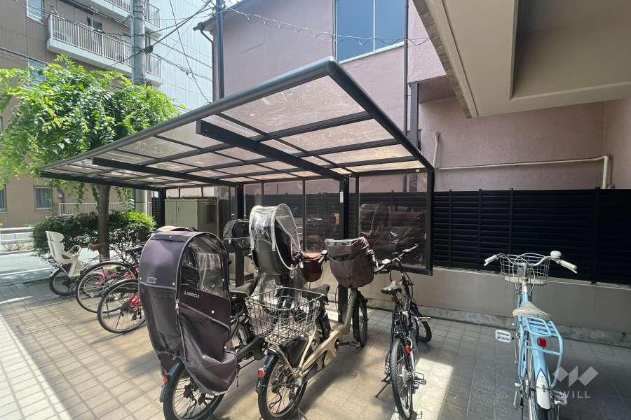 駐輪場（屋根付き）