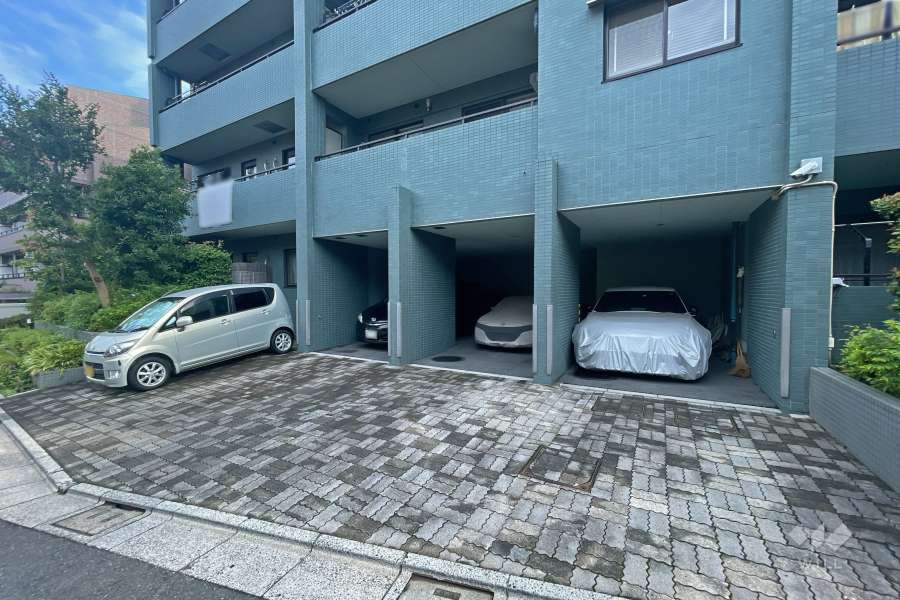 敷地内駐車場（屋内平面式）