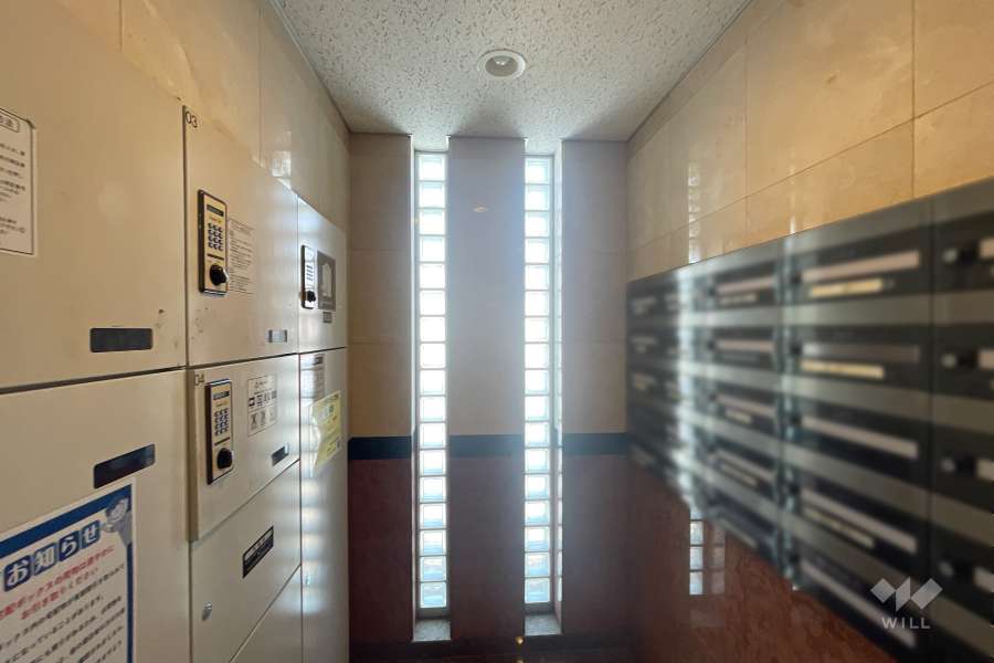 宅配ボックスと共用ポスト　