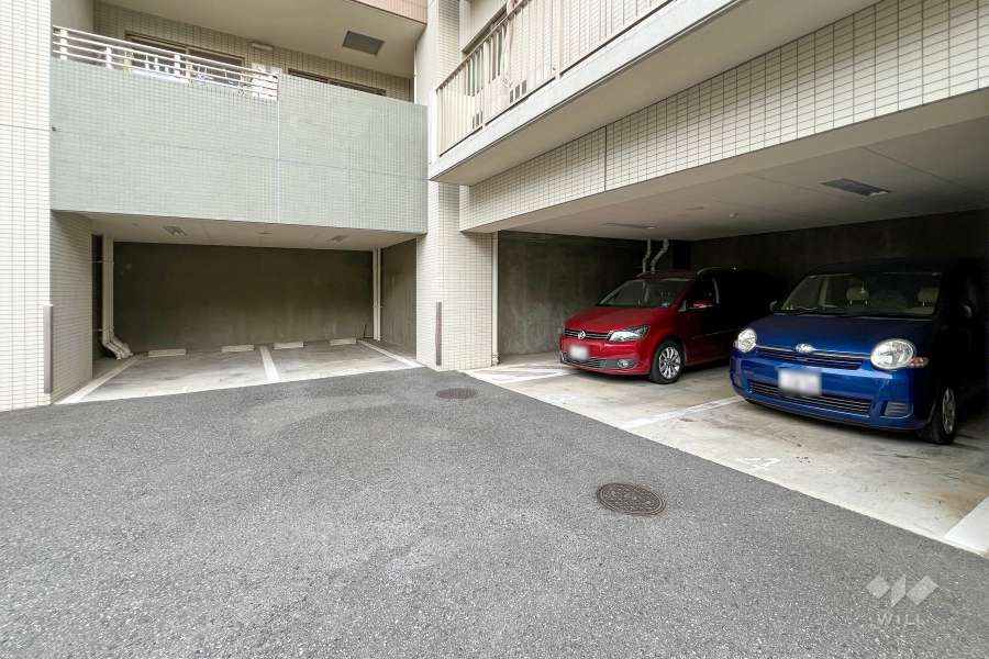 敷地内駐車場（屋内平面式）