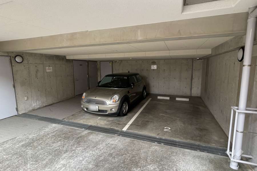 敷地内駐車場（屋外平面式）