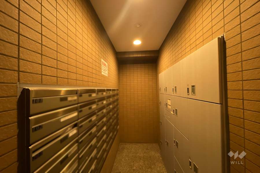 共用ポストと宅配ボックス