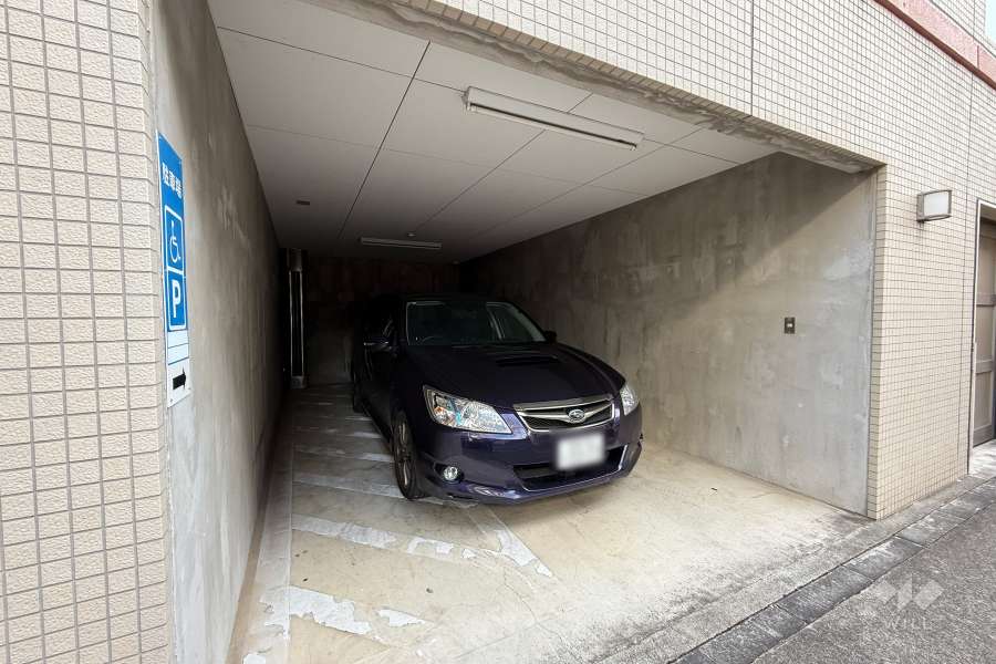 敷地内駐車場（屋内平面式）