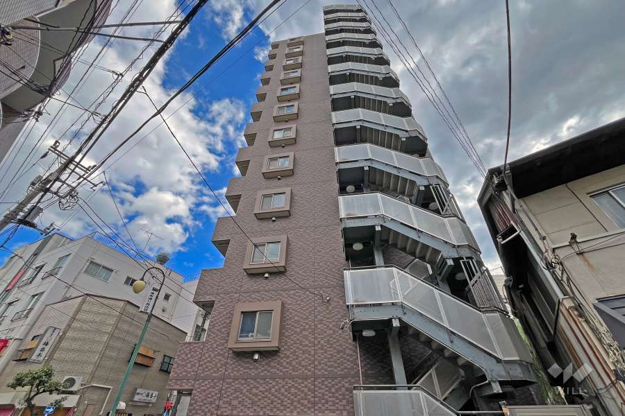 エクセリア池袋ウエストの外観（北西側から）