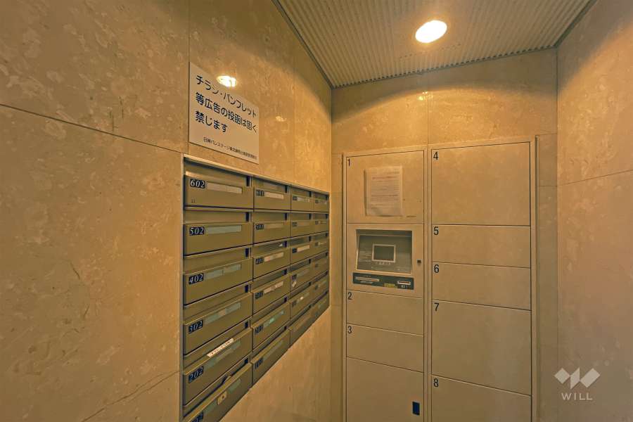 共用ポストと宅配ボックス